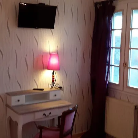 Domaine De La Petite Salamandre Bed & Breakfast
